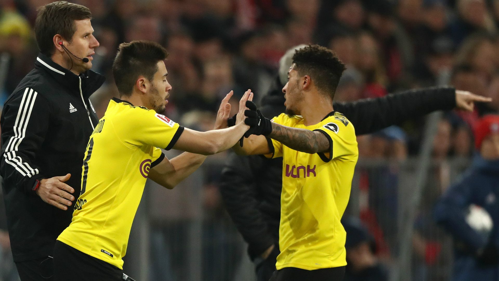 RAPHAEL GUERREIRO JADON SANCHO BORUSSIA DORTMUND BUNDESLIGA 09112019