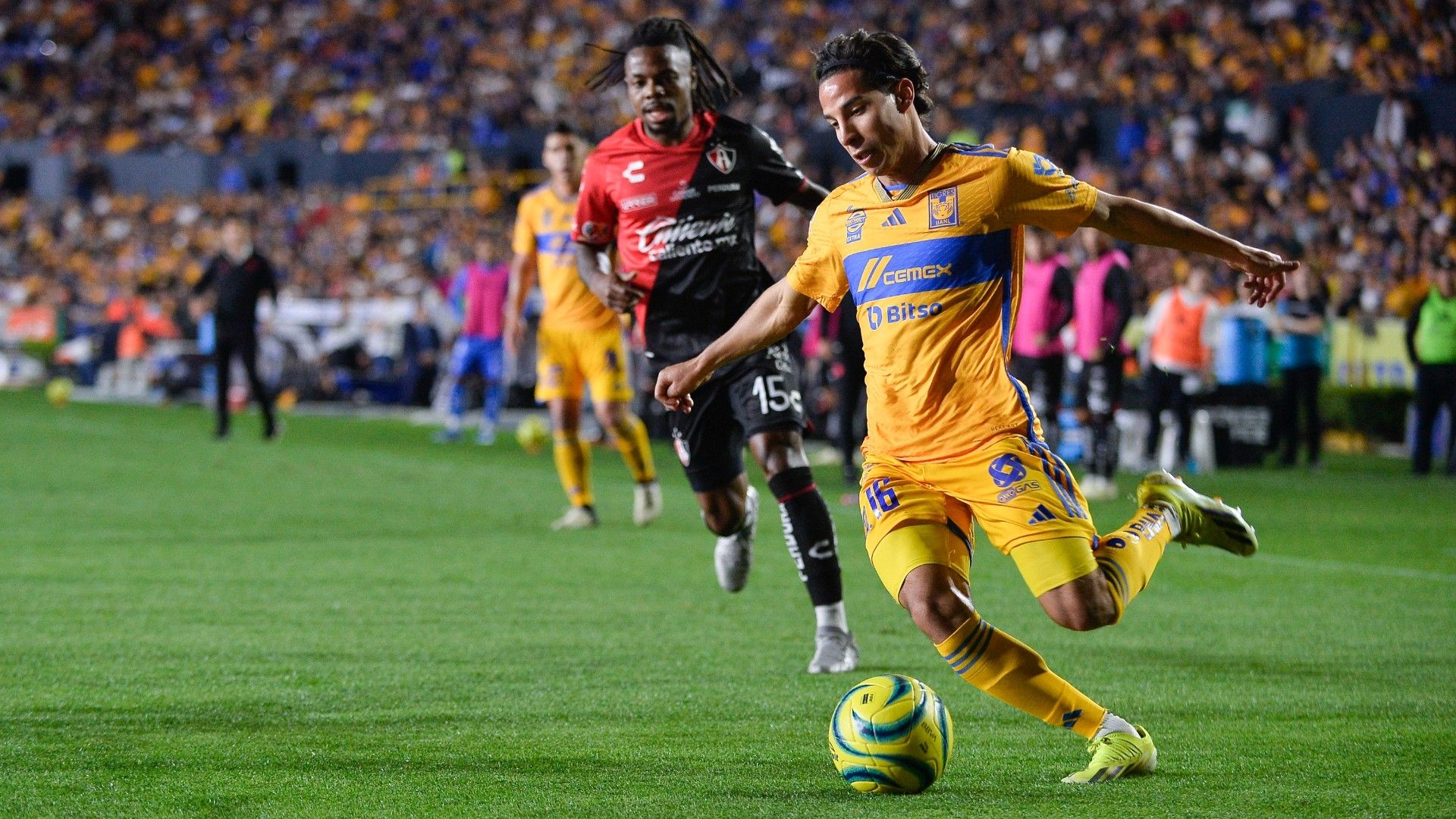 Tigres Diego Lainez Clausura 2024
