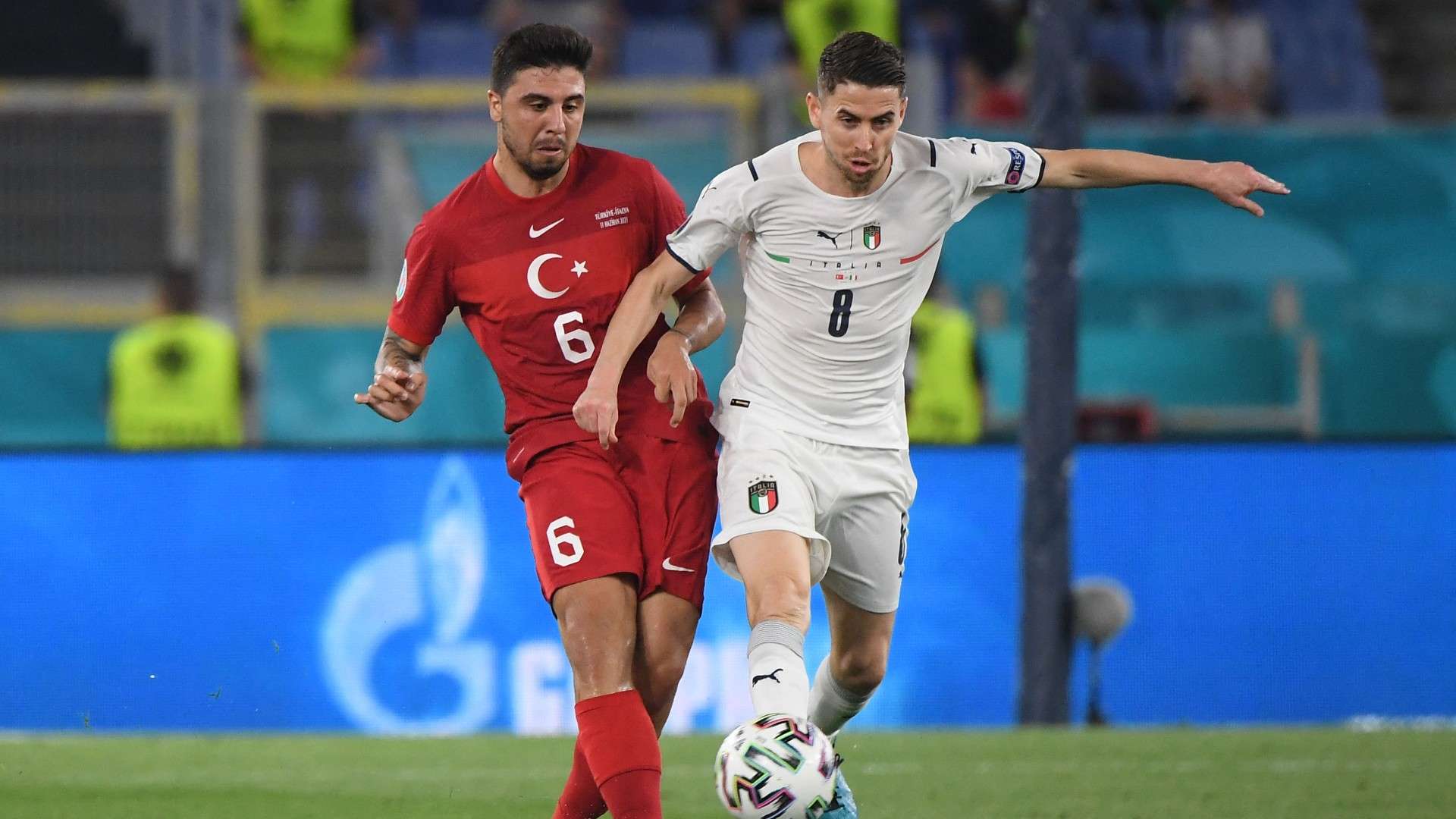 Jorginho Ozan Tufan Italy Turkey Euro 2021