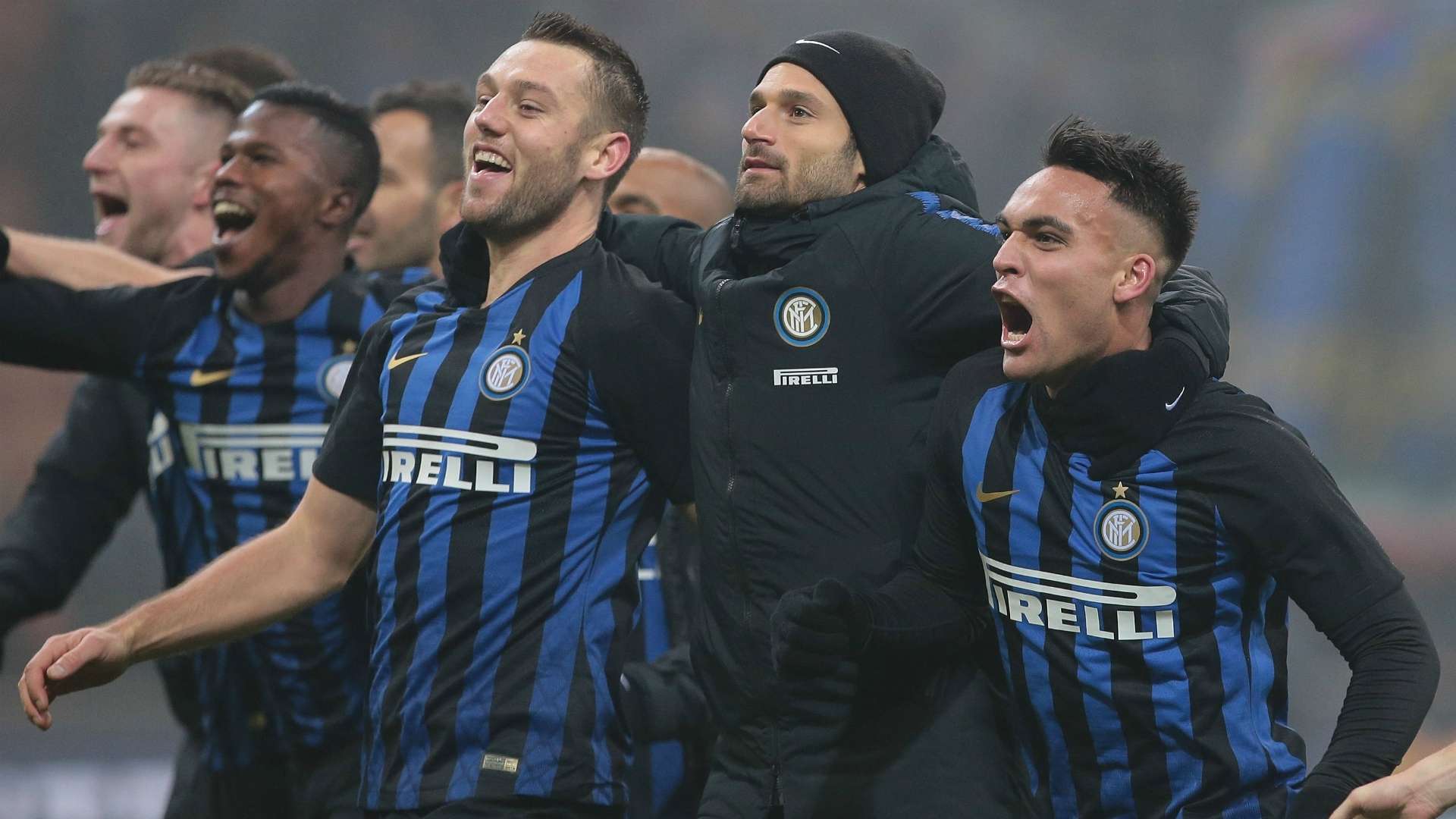 Inter celebrating Serie A 12262018