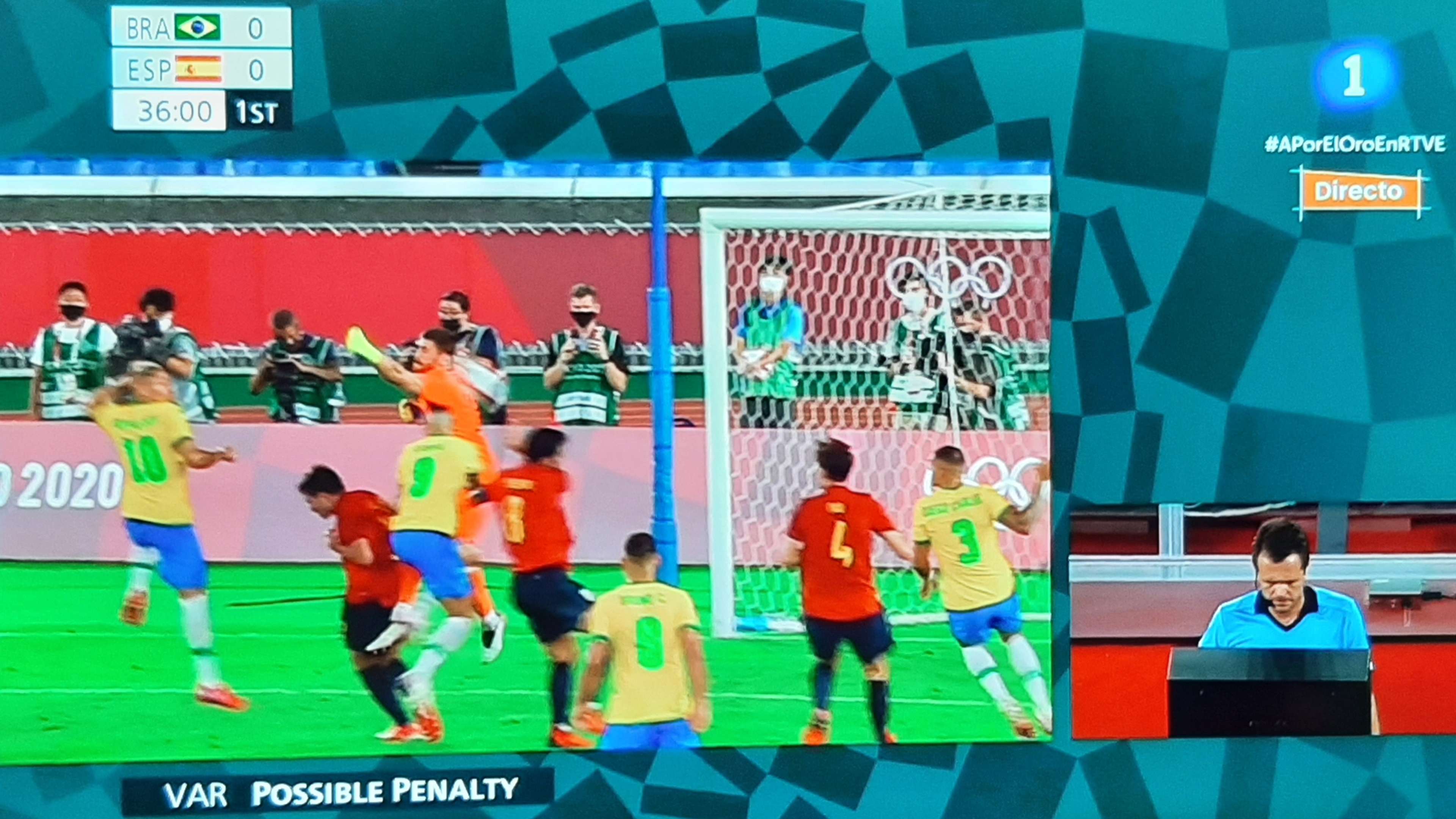Penalti de Unai Simón en el Brasil vs. España