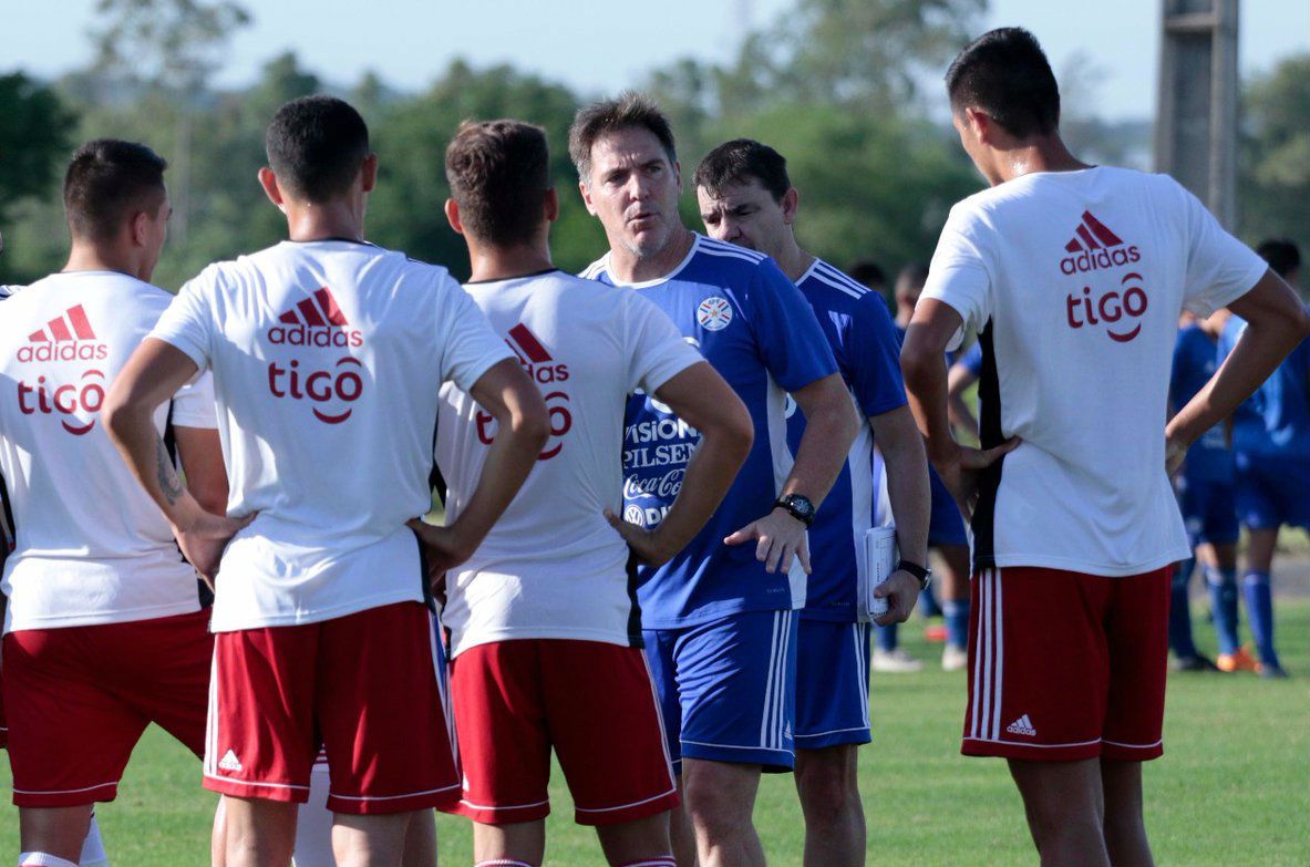 Albirroja (Paraguay) 20-05-19