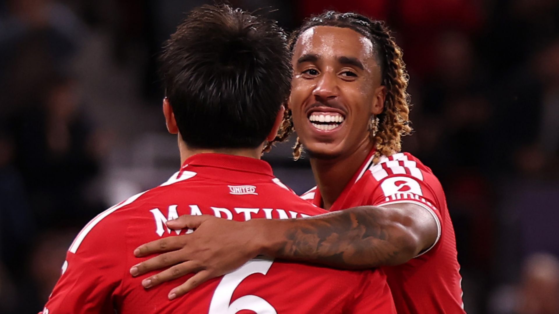 Leny Yoro Manchester United 2026-27 Lisandro Martinez