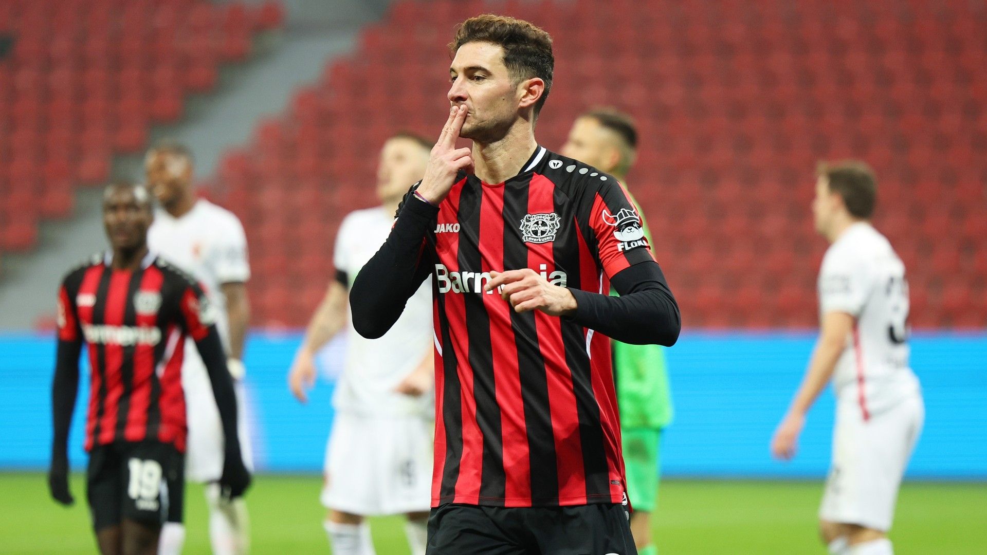 Lucas Alario Leverkusen Bundesliga 22012022