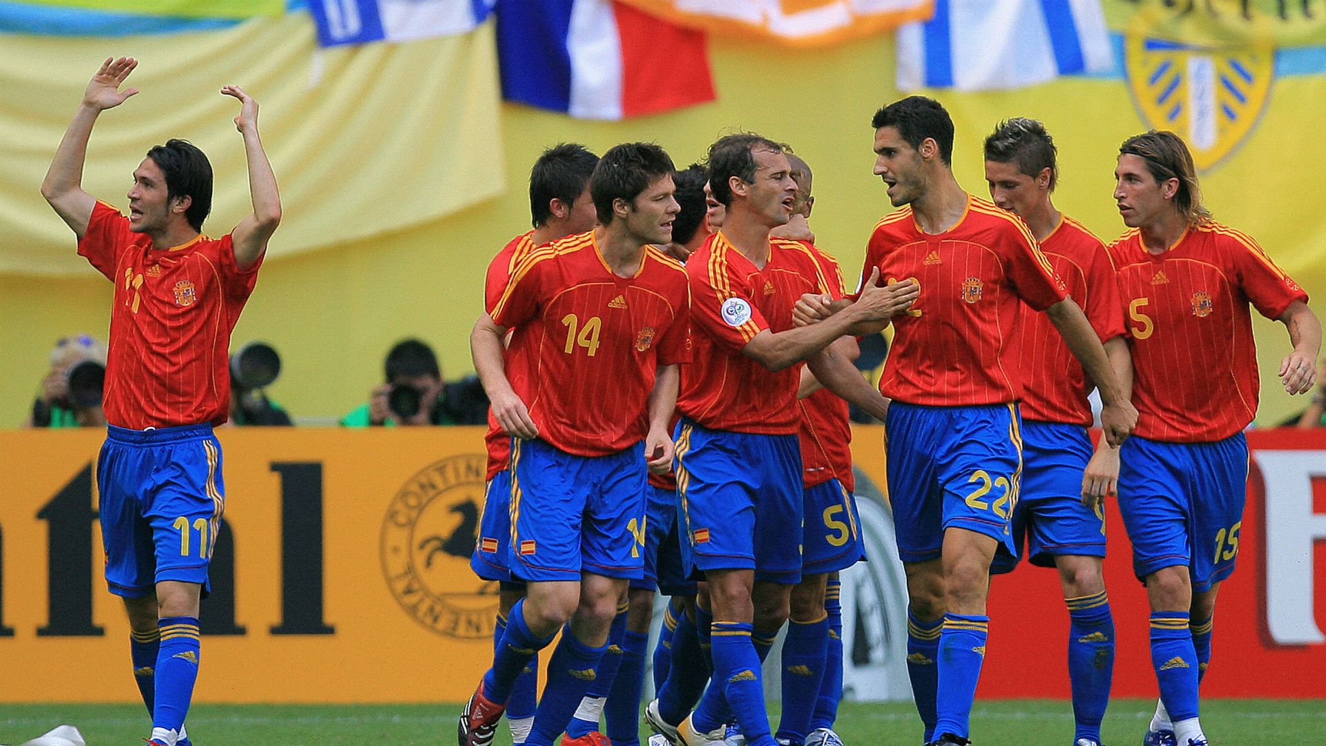Xabi Alonso Spain Ukraine World Cup 2006