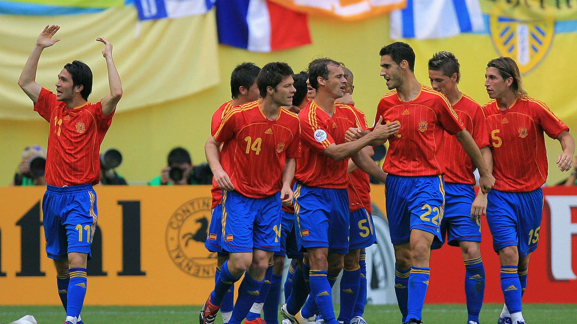 Xabi Alonso Spain Ukraine World Cup 2006