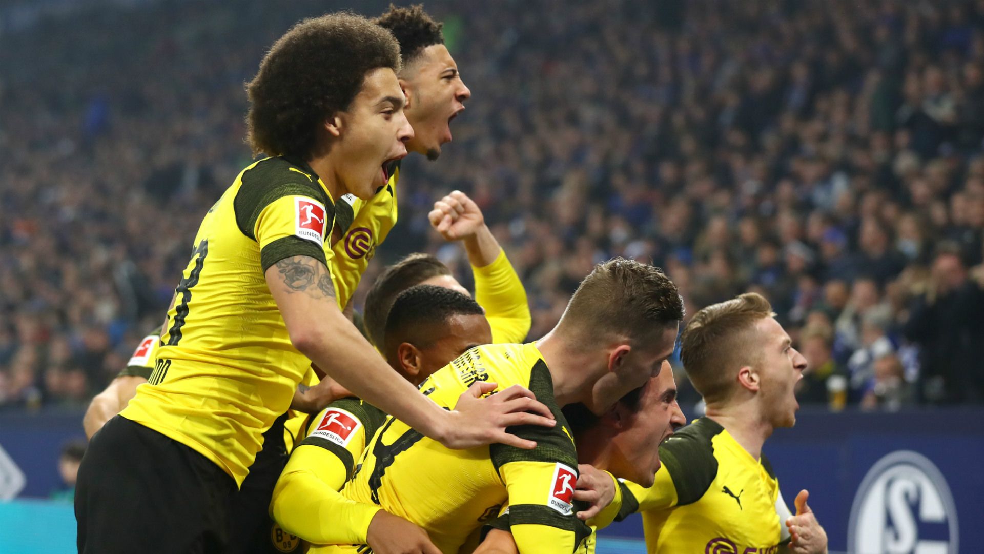 Thomas Delaney Schalke Dortmund BVB 08122018