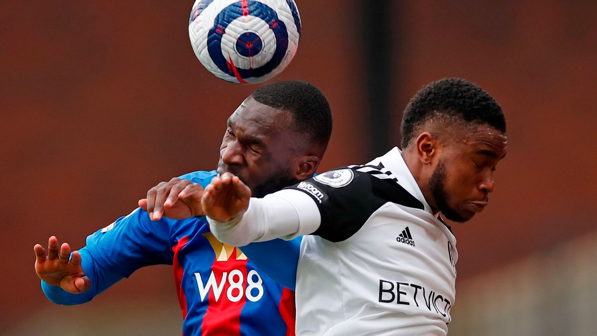 Benteke Crystal Palace Fulham 2021