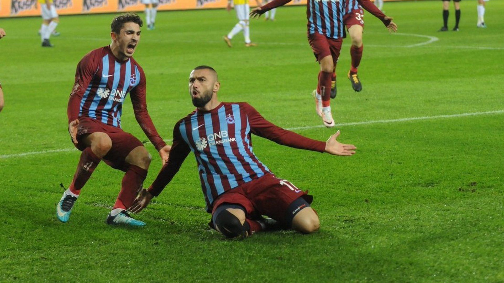 Burak Yilmaz Abdulkadir Omur Trabzonspor 1282018
