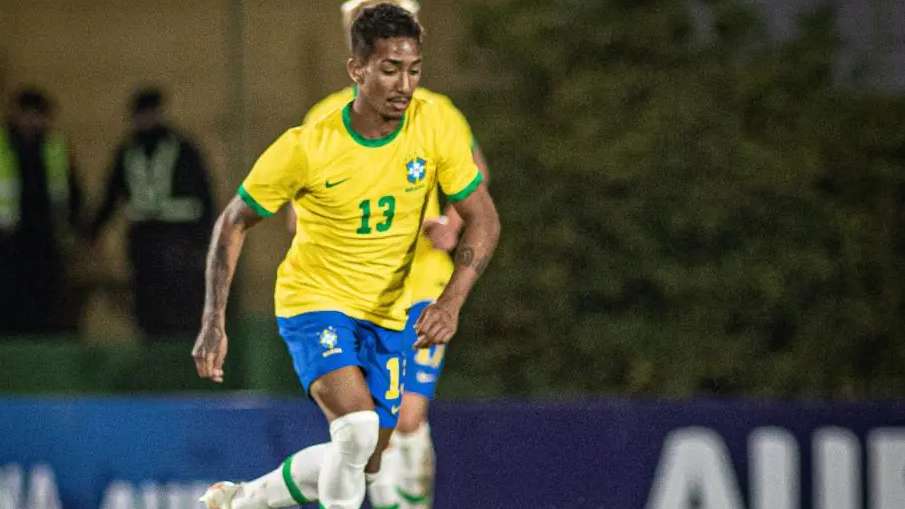 Arthur lateral direito seleção brasileira sub-20