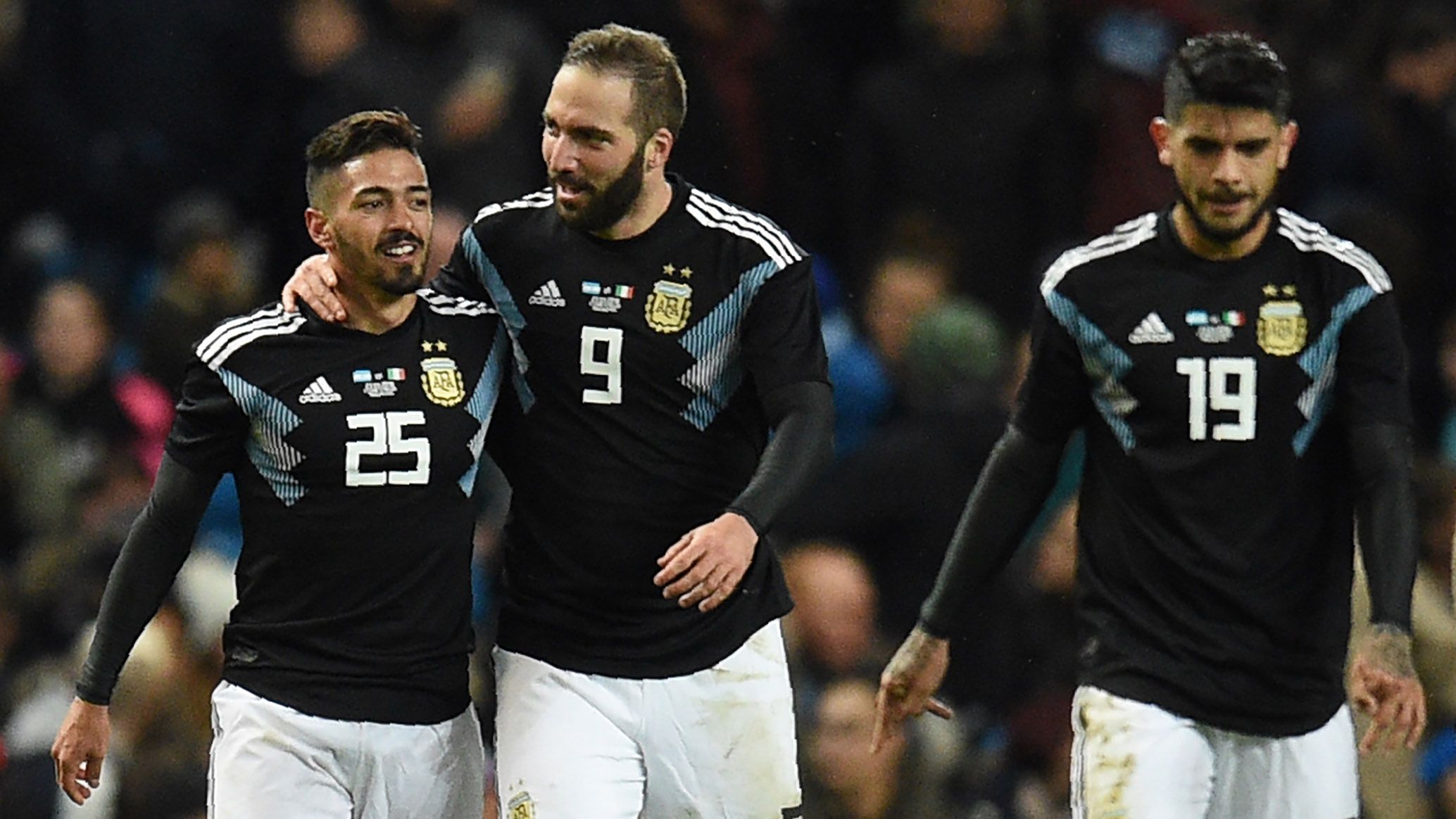 Manuel Lanzini Gonzalo Higuain Ever Banega Argentina Italy
