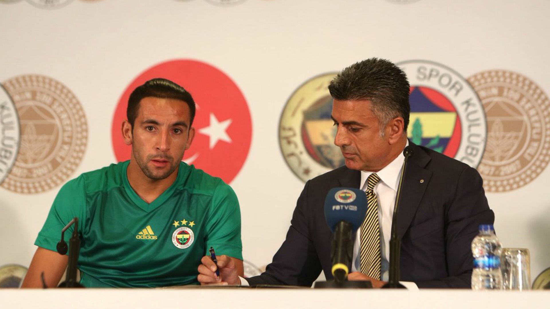 Onder Fırat Mauricio Isla Fenerbahce 180817