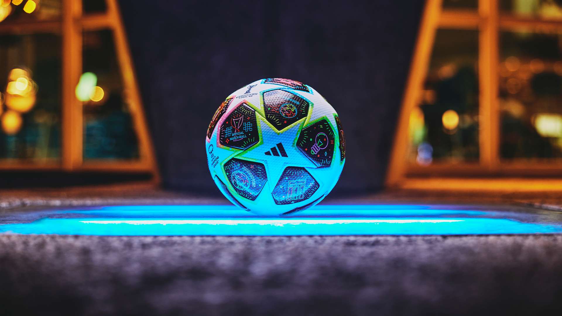adidas UWCL Pro Ball Eindhoven - closer look