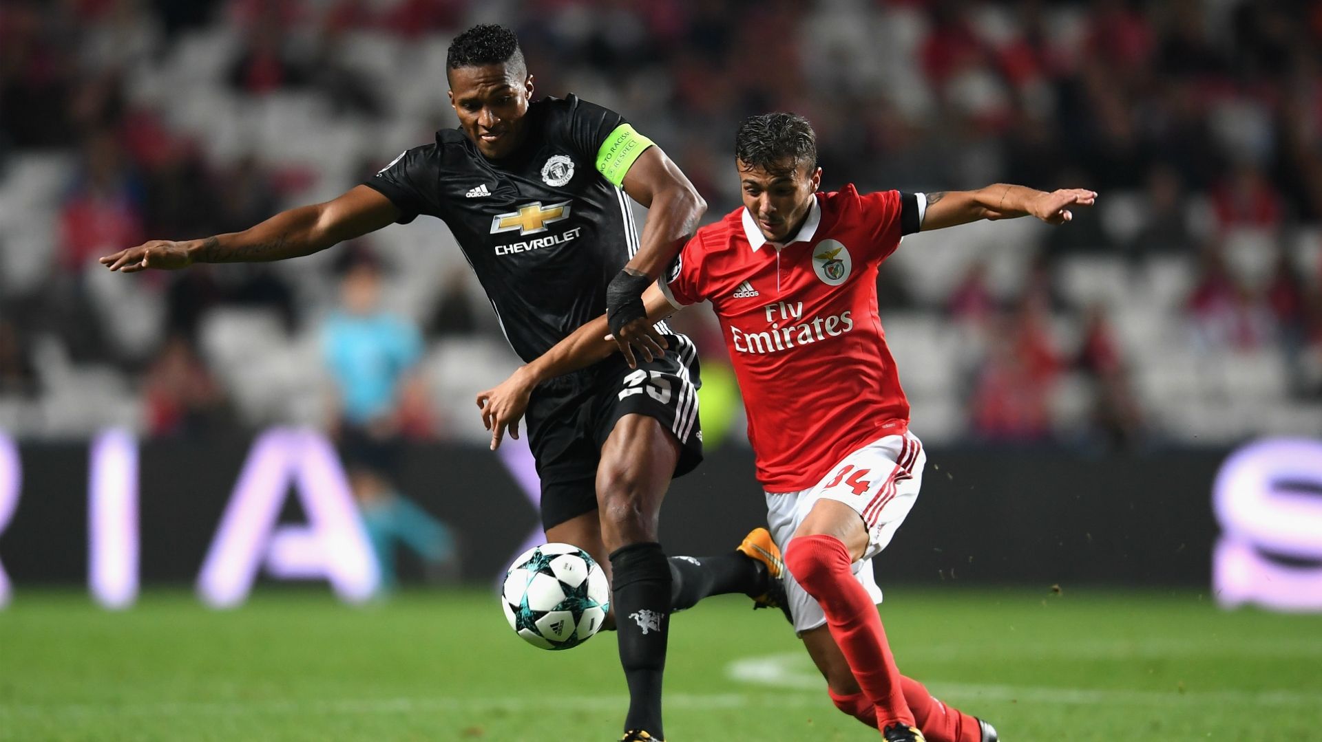 Antonio Valencia Diogo Goncalves Manchester United Benfica