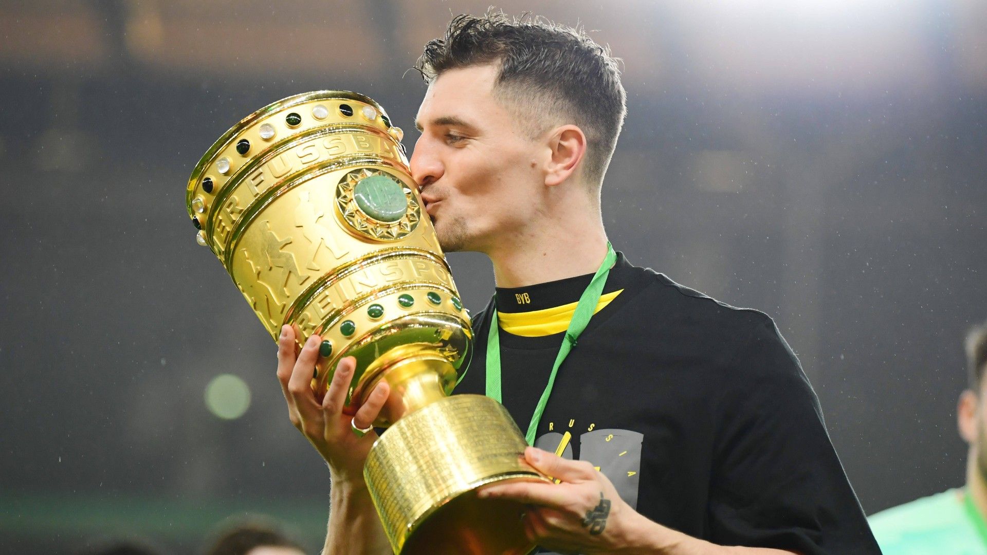 GER ONLY Thomas Meunier Borussia Dortmund DFB Pokal 2021