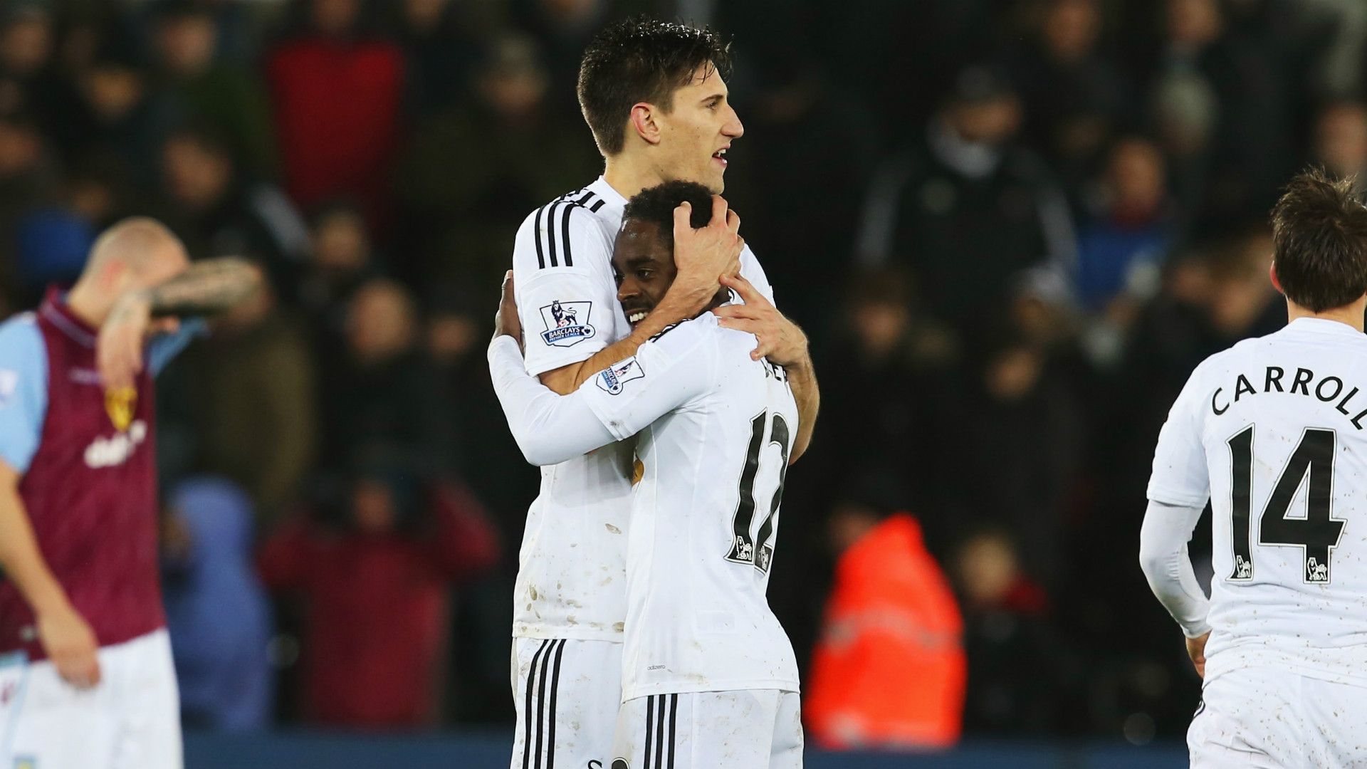 Federico Fernandez Swansea Aston Villa Premier League