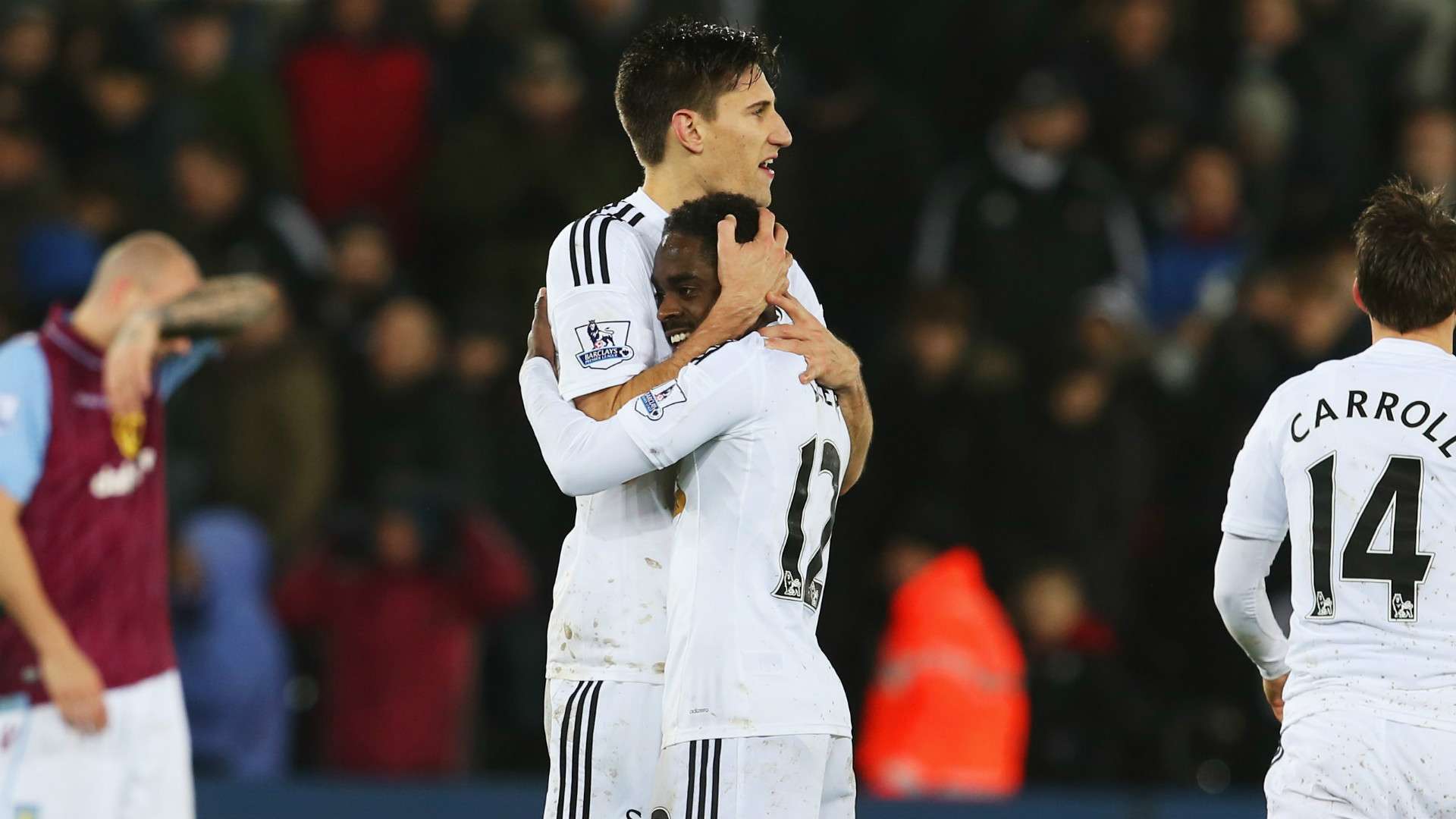 Federico Fernandez Swansea Aston Villa Premier League