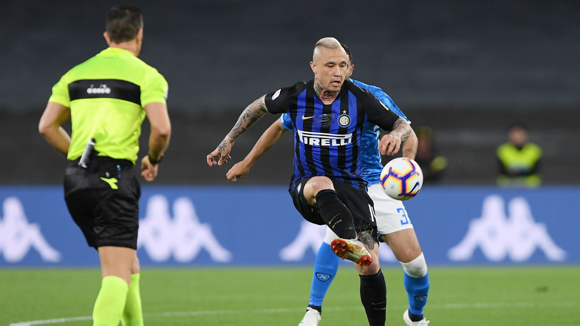 Radja Nainggolan Napoli Inter