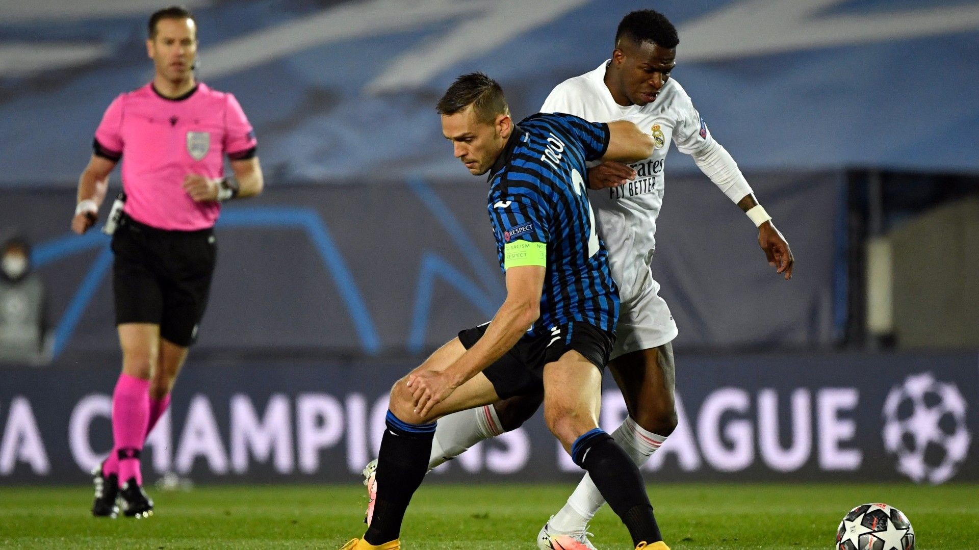 Vinicius Junior Rafael Toloi Real Madrid Atalanta UCL