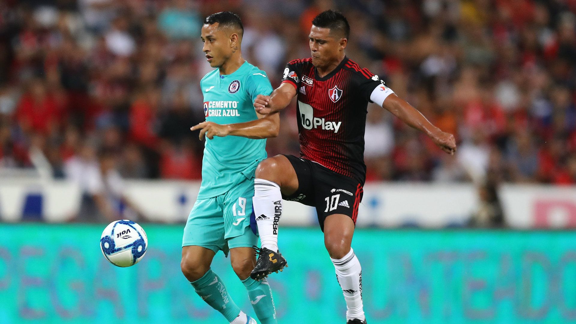 Yoshimar Yotun Osvaldo Martínez Atlas Cruz Azul Apertura 2019