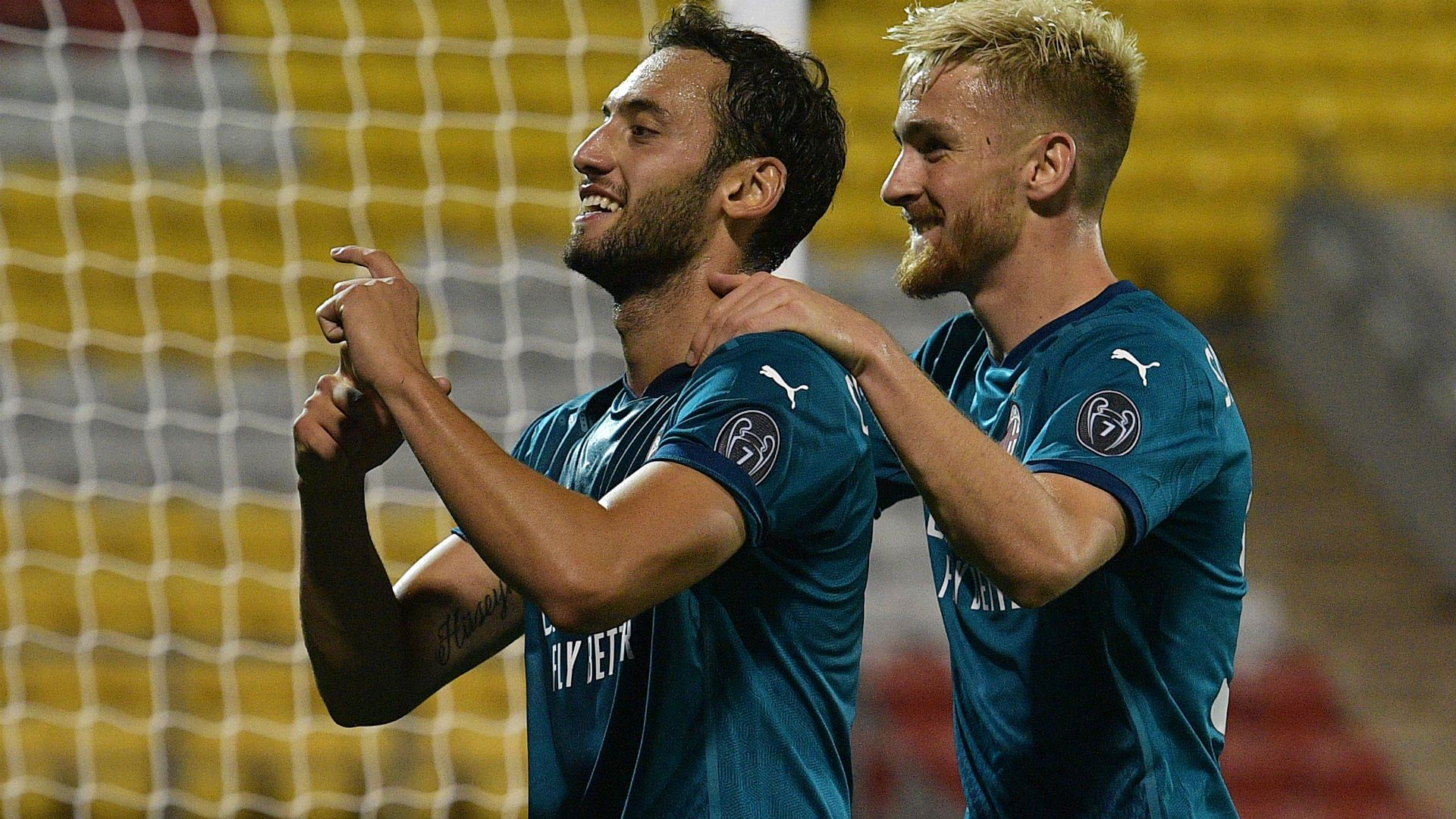 Calhanoglu Saelemakers Shamrock Rovers Milan Europa League