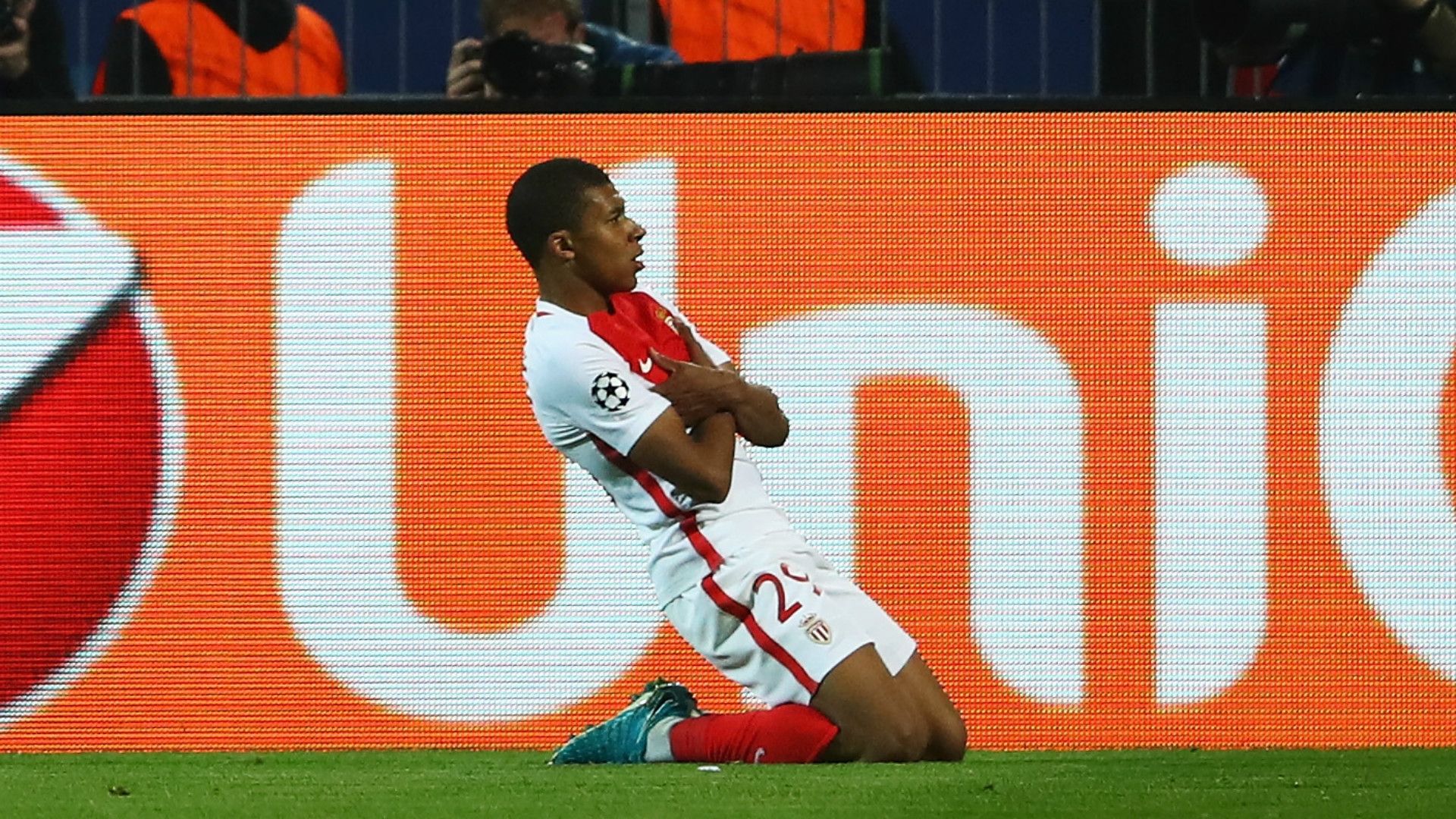 KYLIAN MBAPPE MONACO UEFA CHAMPIONS LEAGUE 12042017