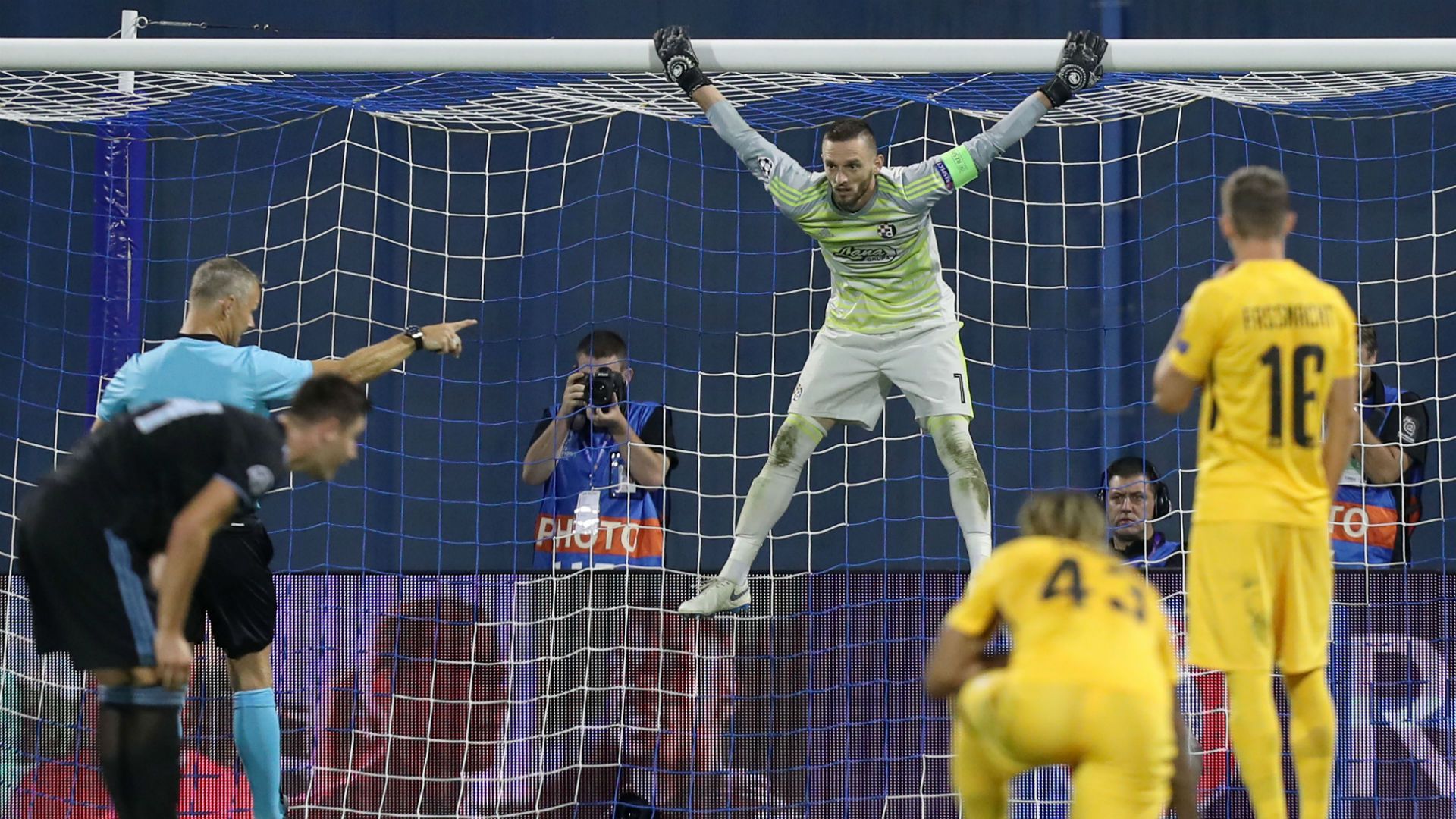 dinamo 2young boys - danijel zagorac - champions league playoff - 28082018