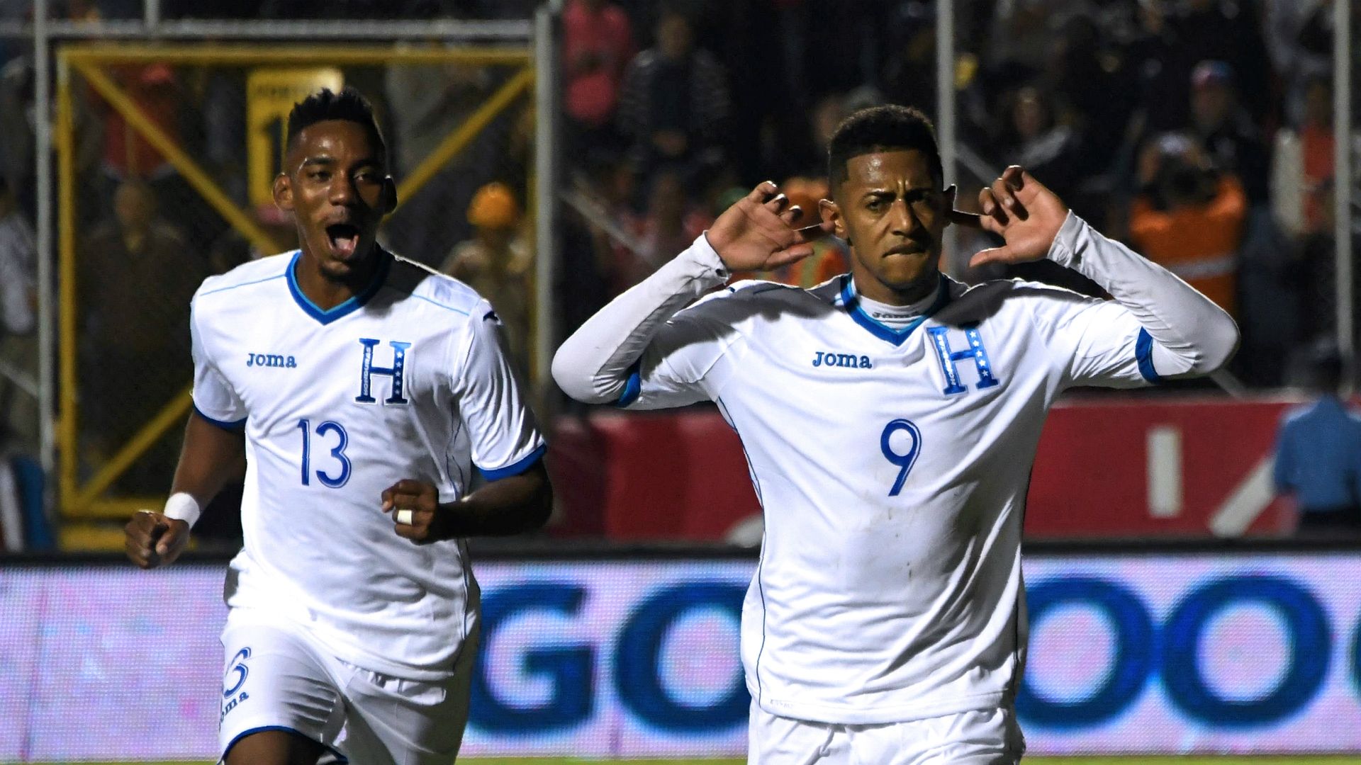 Anthony Lozano and Bryan Rochez Honduras vs Panama 11162018