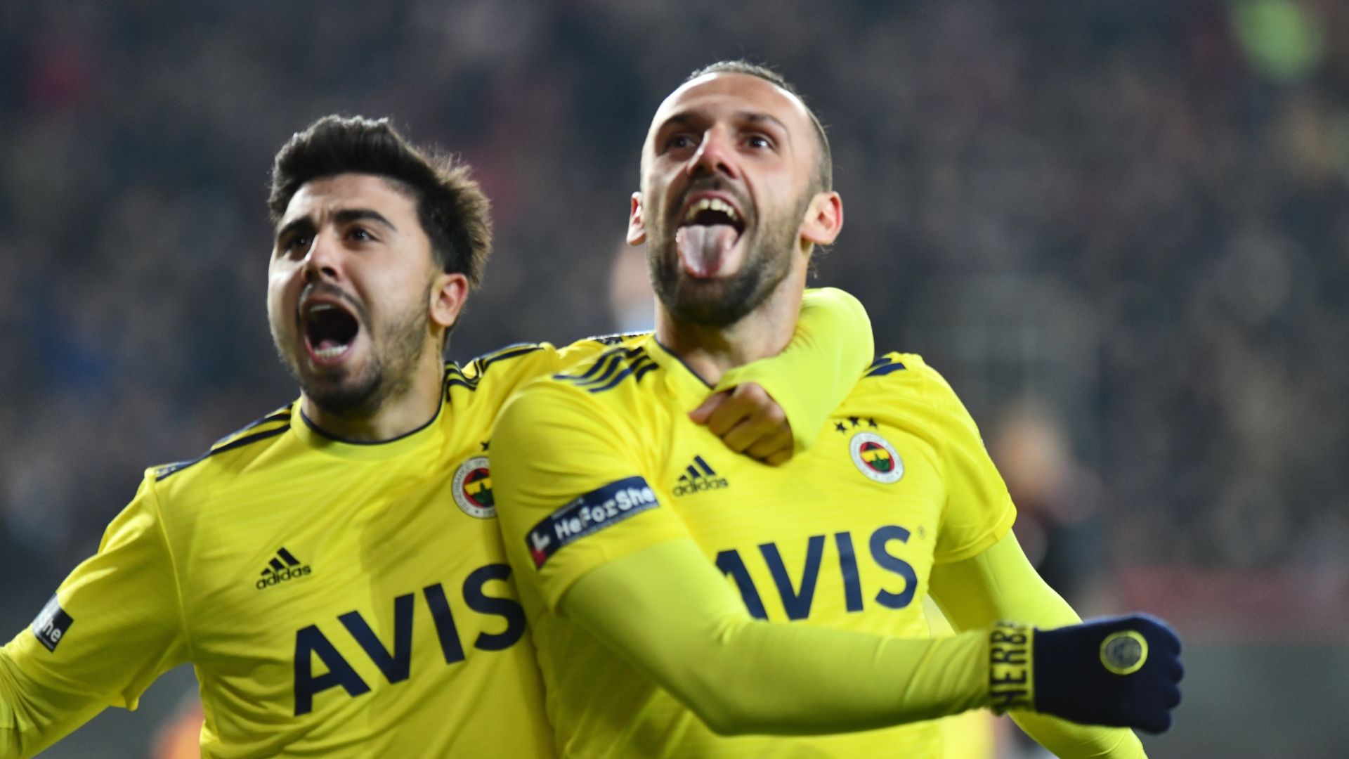 ozan tufan vedat muriqi fenerbahce sevinc 18012020