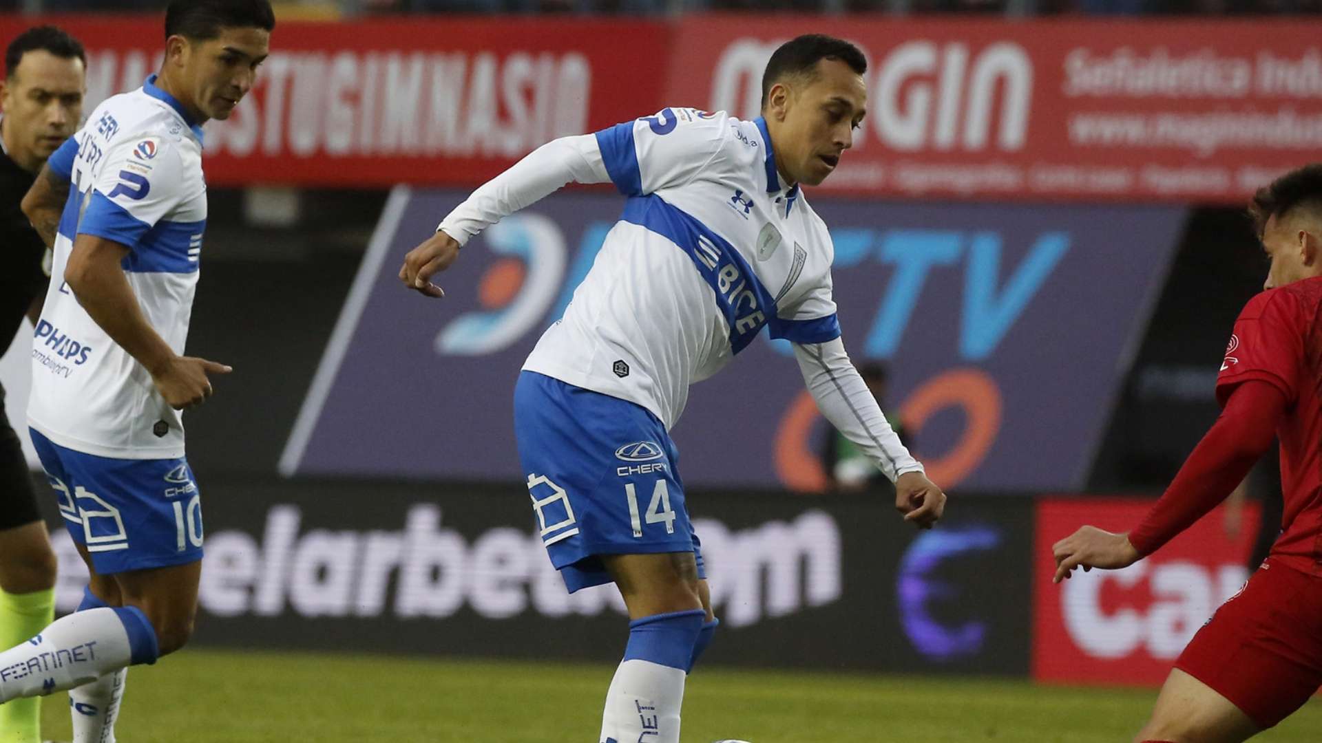 Fabián Orellana Universidad Católica