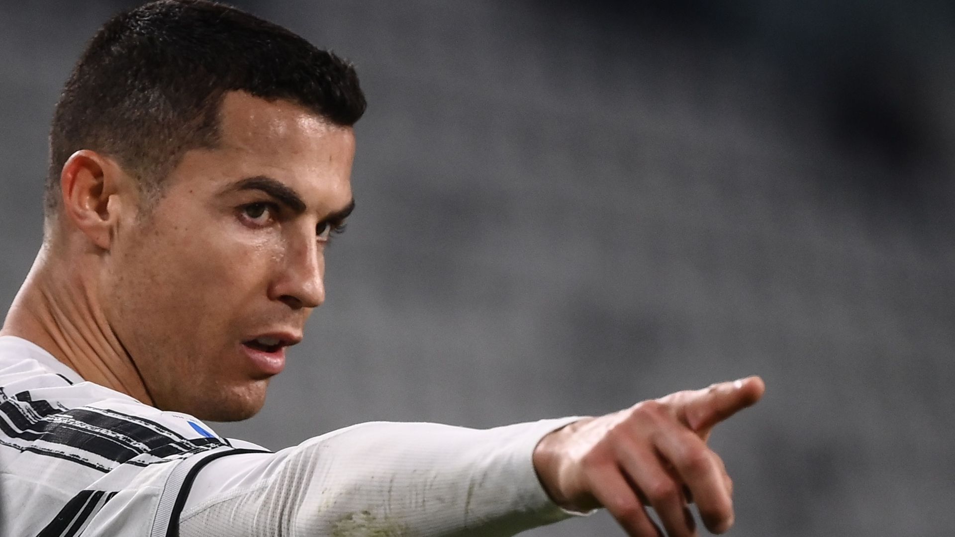 Cristiano Ronaldo celebrating Juventus Crotone Serie A