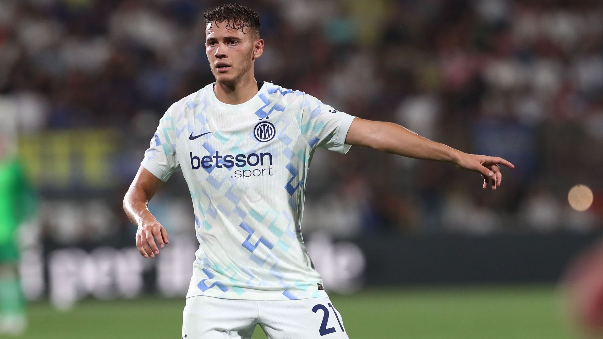 Asllani Inter 2025-2026