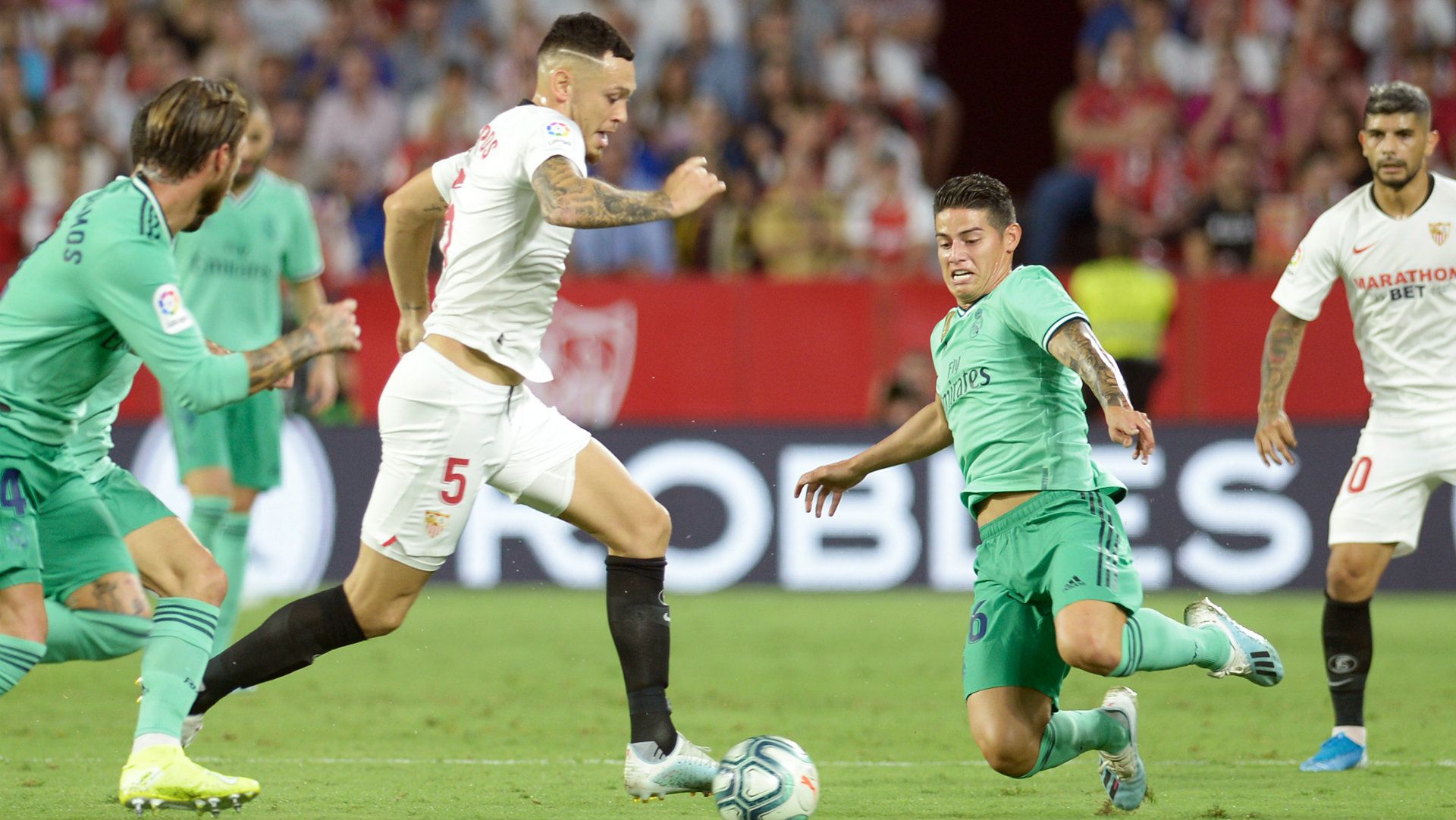 Lucas Ocampos James Rodriguez Sevilla vs Real Madrid 2019-20