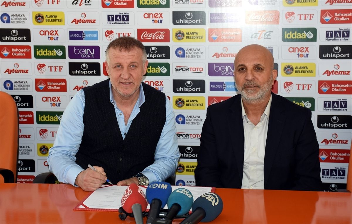 Mesut Bakkal Alanyaspor 02/27/18