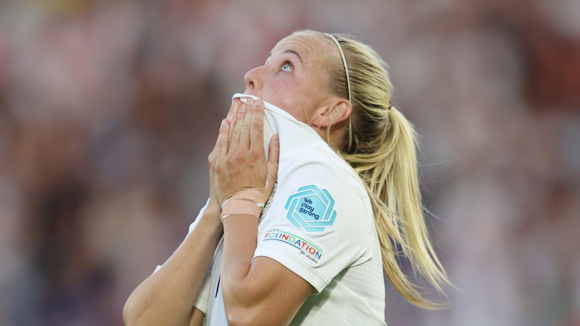 Beth Mead England Women 2022