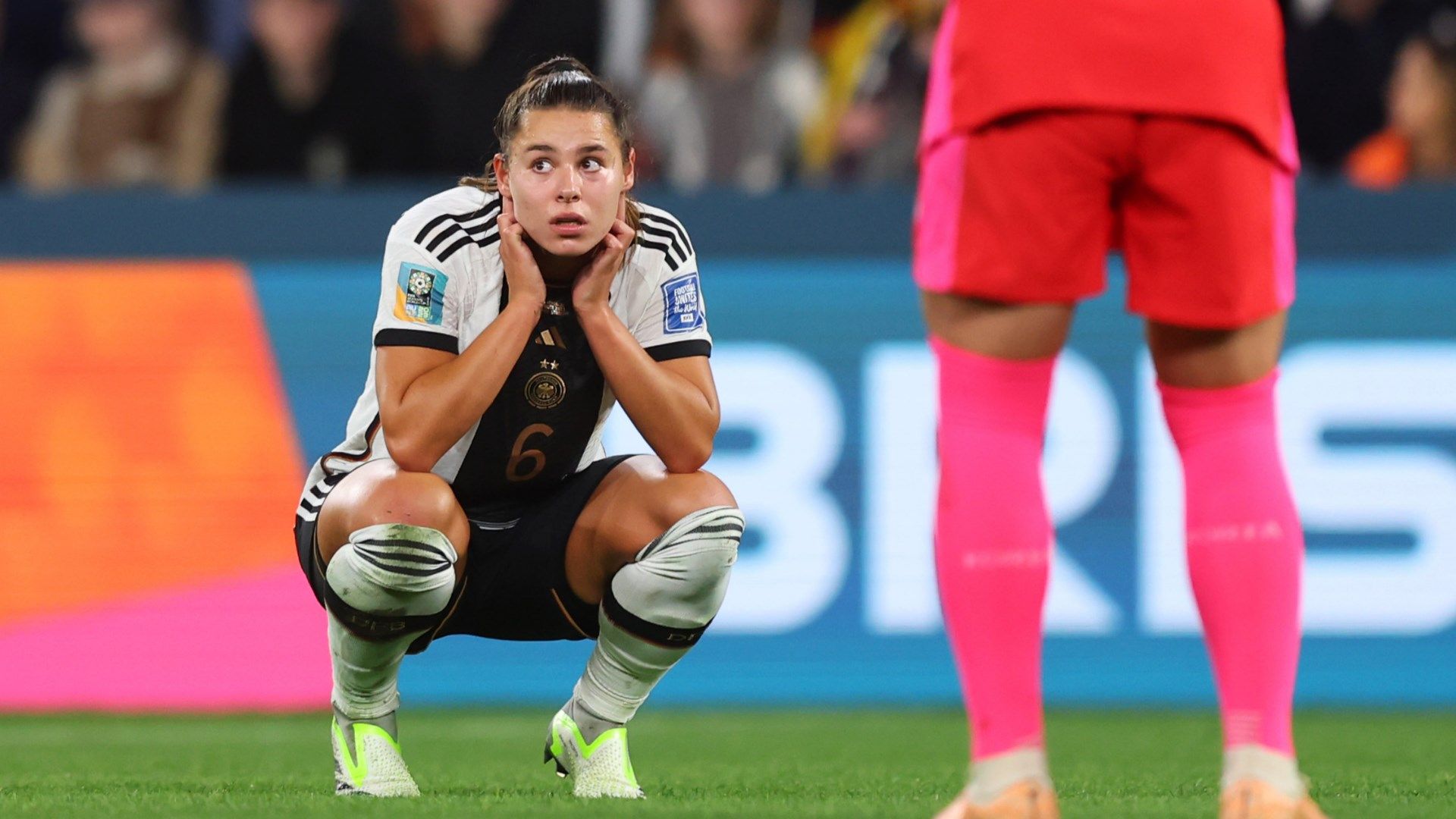 Bayern Munich & Germany's Lena Oberdorf set for another long-term absence after cruelly suffering a second ACL tear in just 15 months | Goal.com UK
