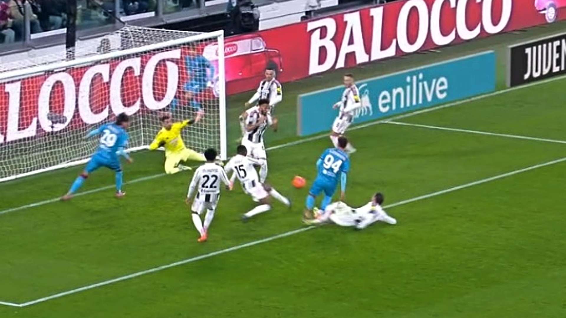 Juventus Cagliari Esposito Locatelli