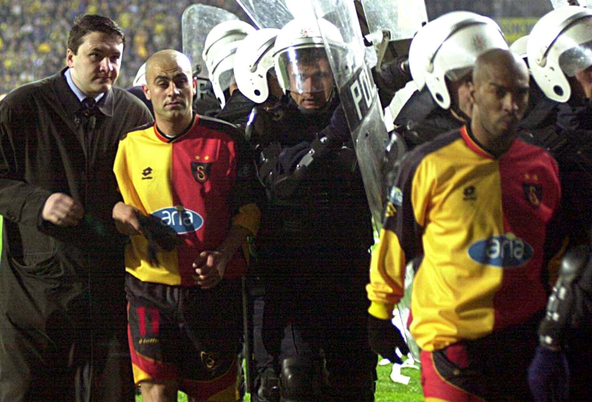 Fenerbahçe - Galatasaray 02/16/2002