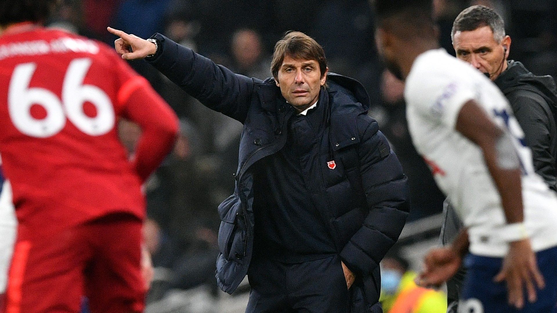 Antonio Conte Tottenham Liverpool 2021-22