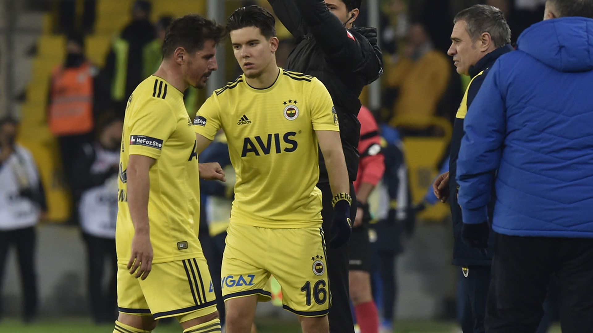 Emre Belözoğlu Fenerbahçe 02152020