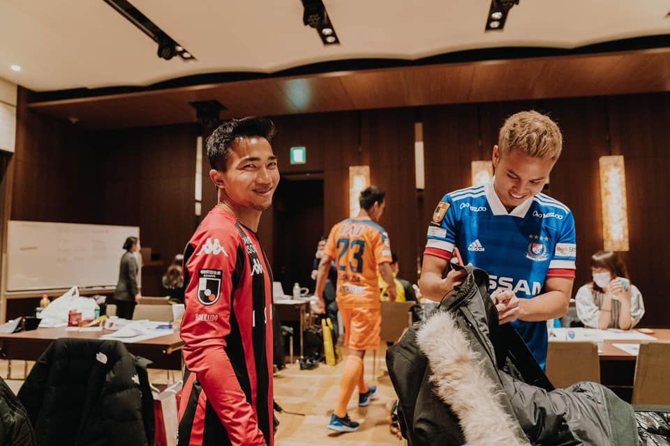 ชนาธิป สรงกระสินธ์ - ธีราทร บุญมาทัน