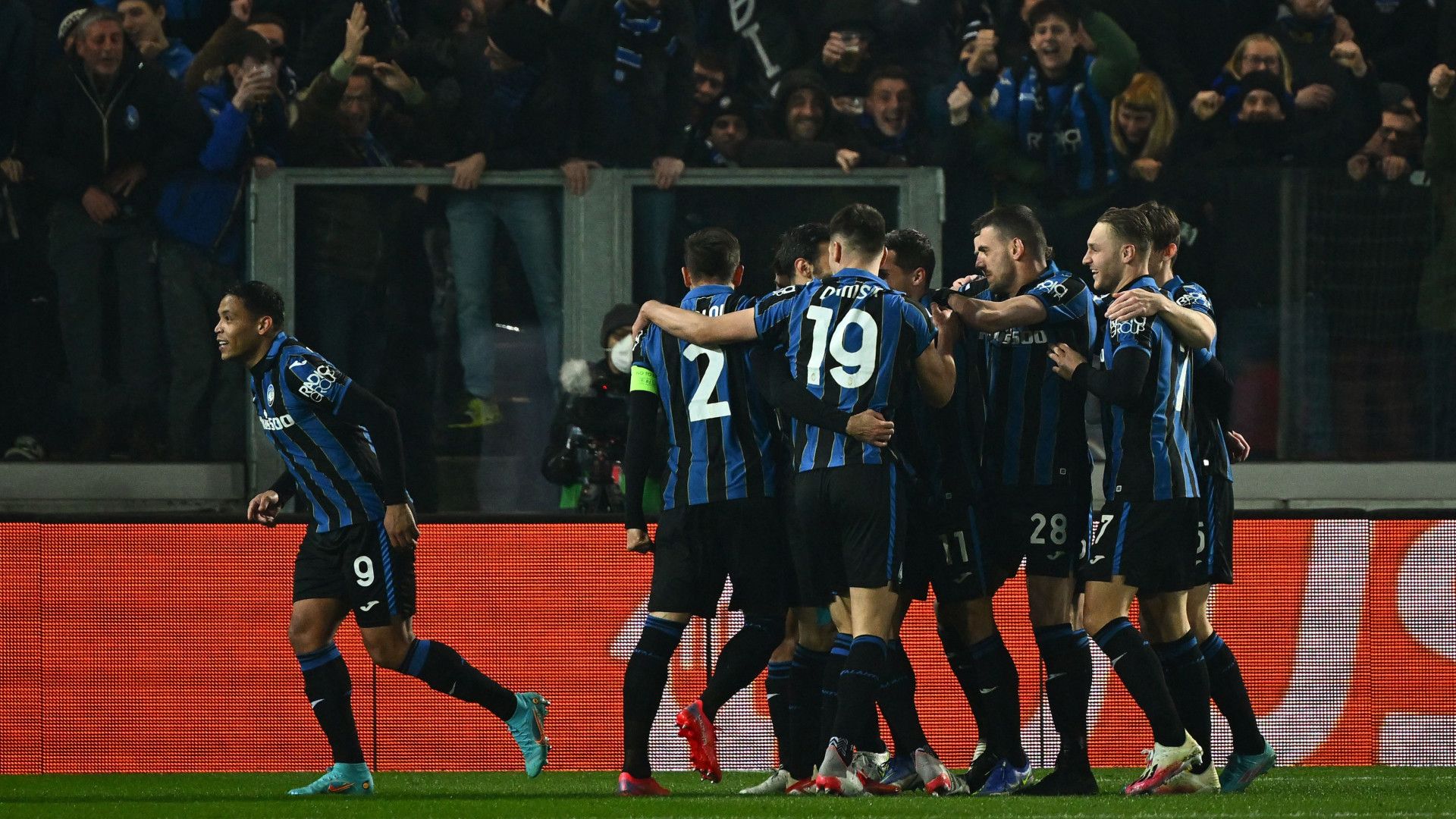 Celebrate Atalanta Bayer Leverkusen Europa League 202122
