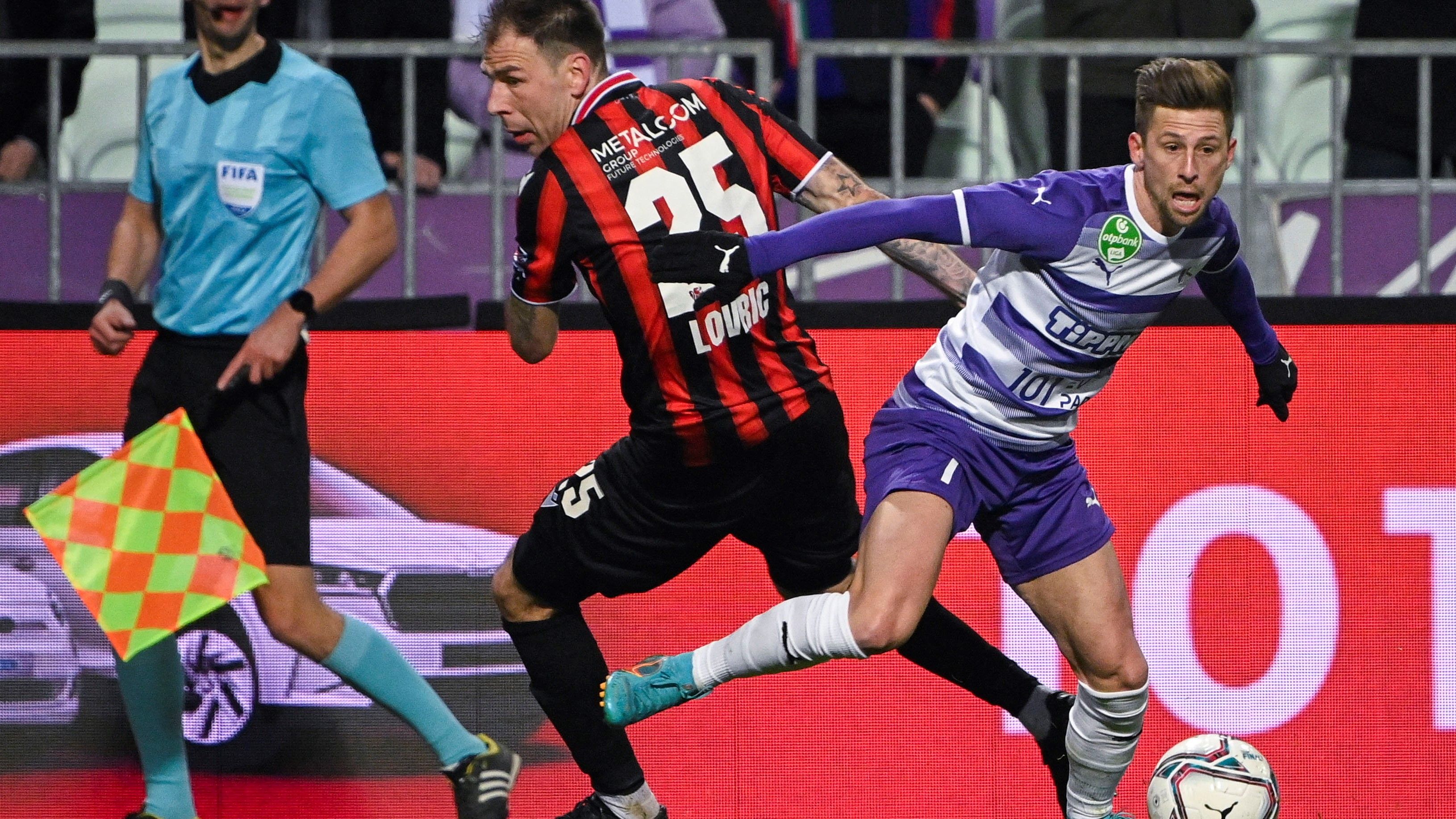 Simon Krisztián (Újpest) és Ivan Lovric (Honvéd)