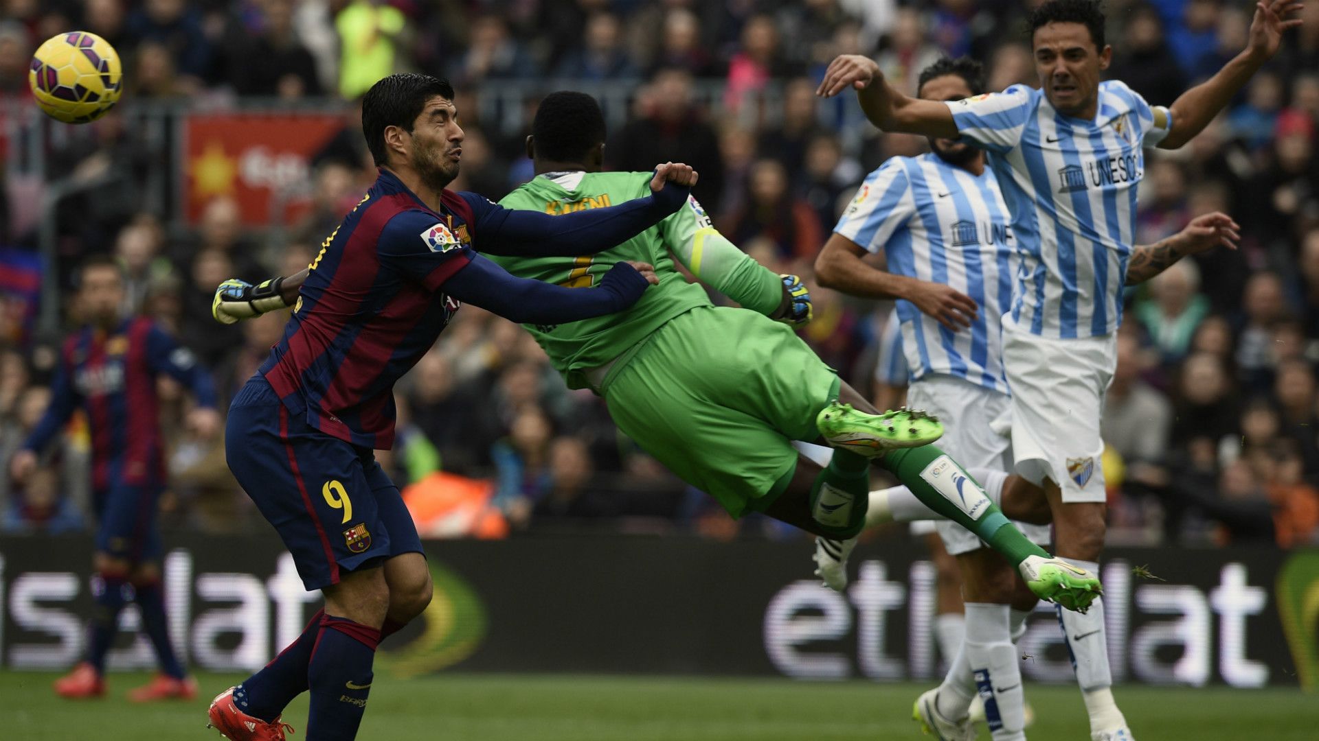 Luis Suarez Carlos Kameni Barcelona Malaga La Liga