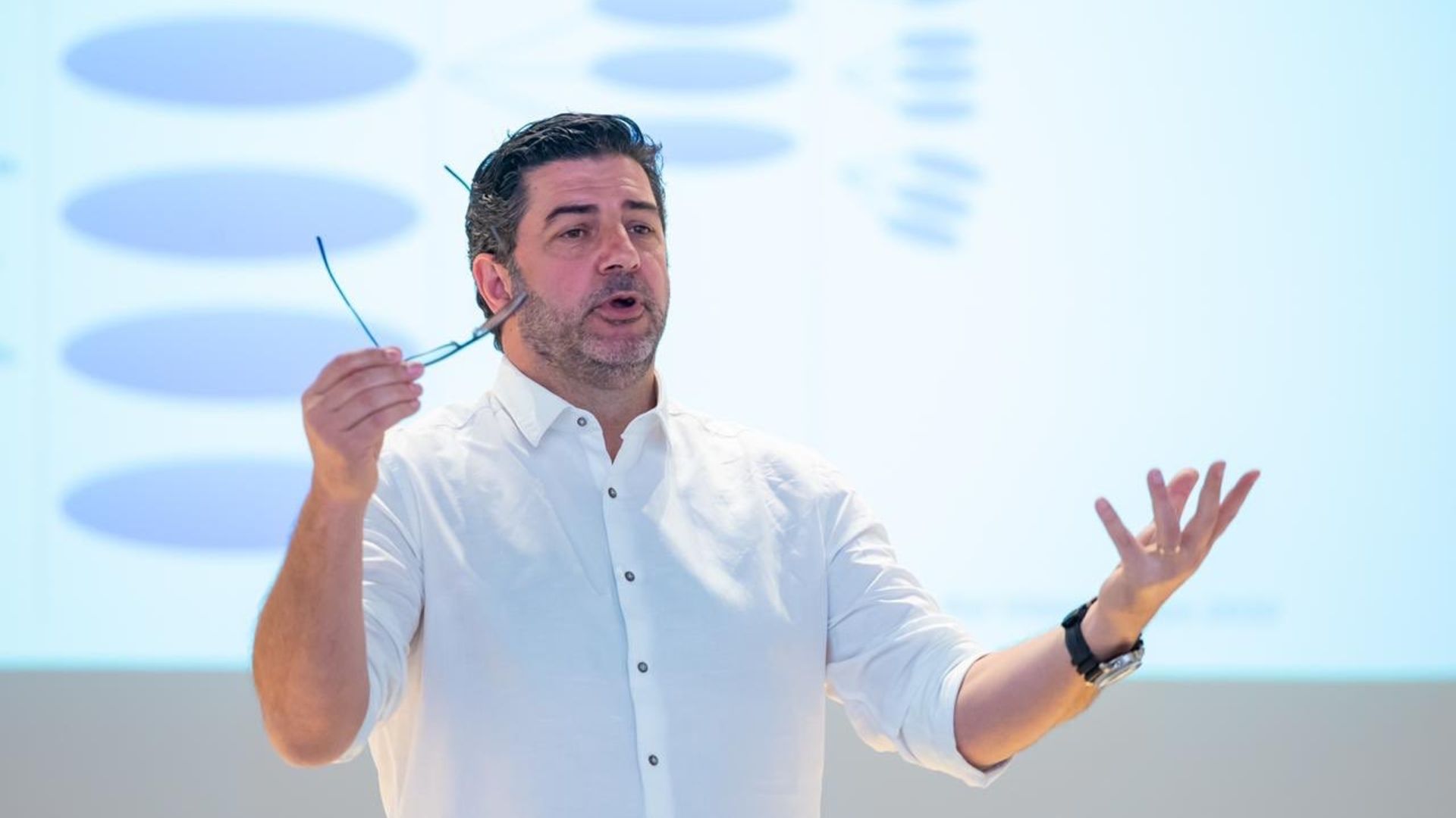 روي فيتوريا