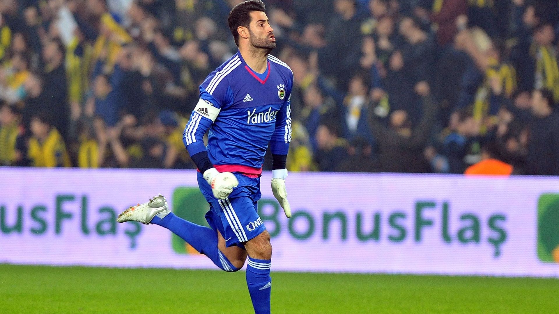 VOLKAN DEMIREL FENERBAHCE BESIKTAS STSL 29022016