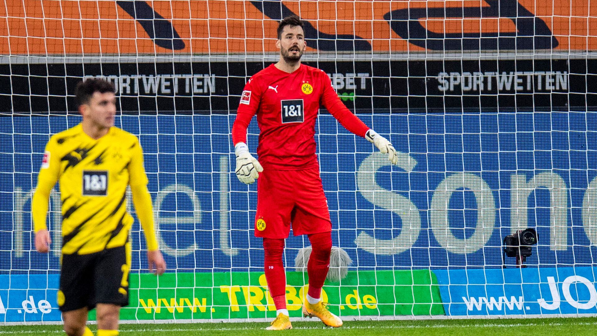 GERMANY ONLY: ROMAN BÜRKI BORUSSIA DORTMUND BUNDESLIGA 22012021