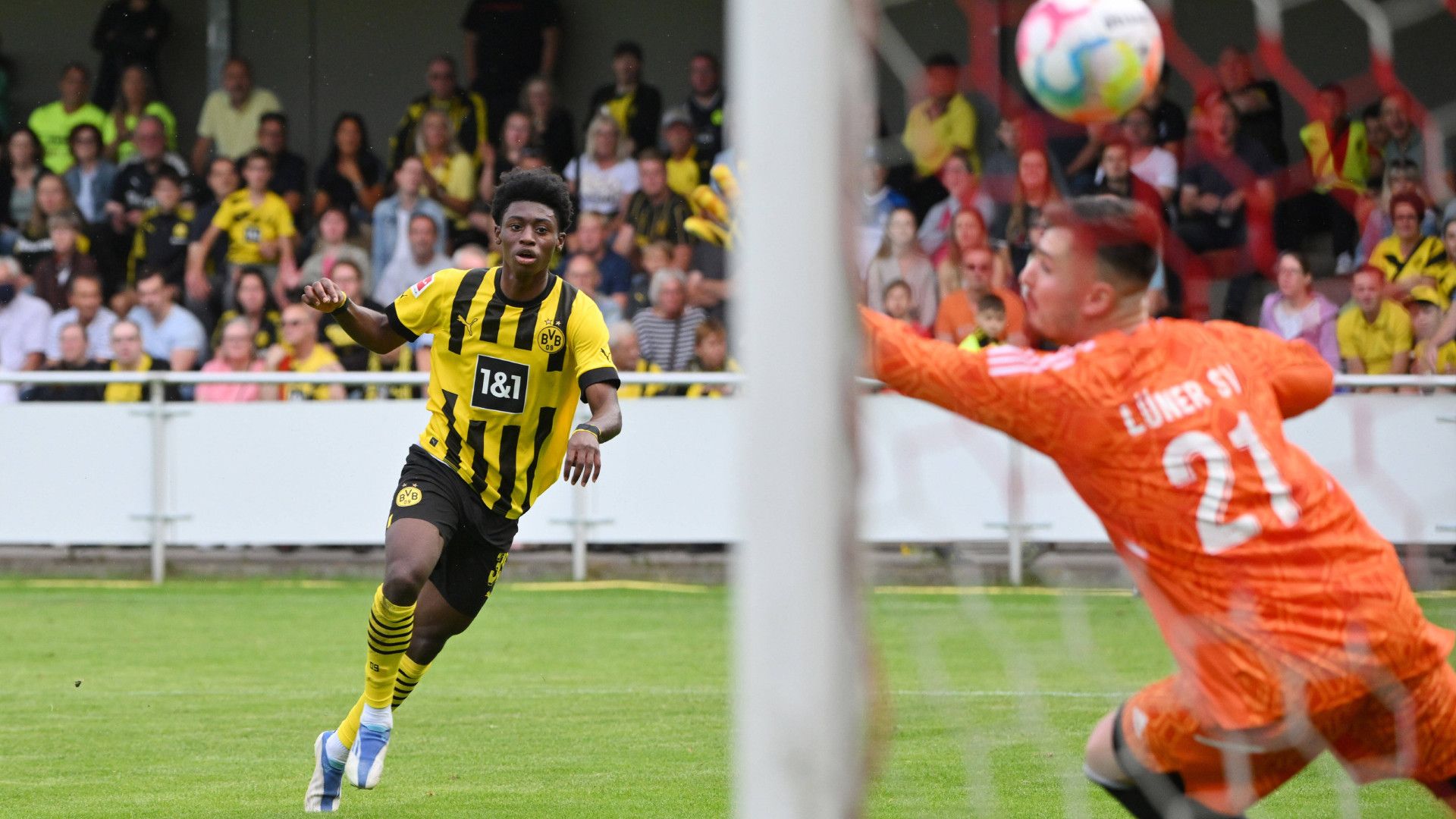 GERMANY ONLY: PRINCE ANING BORUSSIA DORTMUND