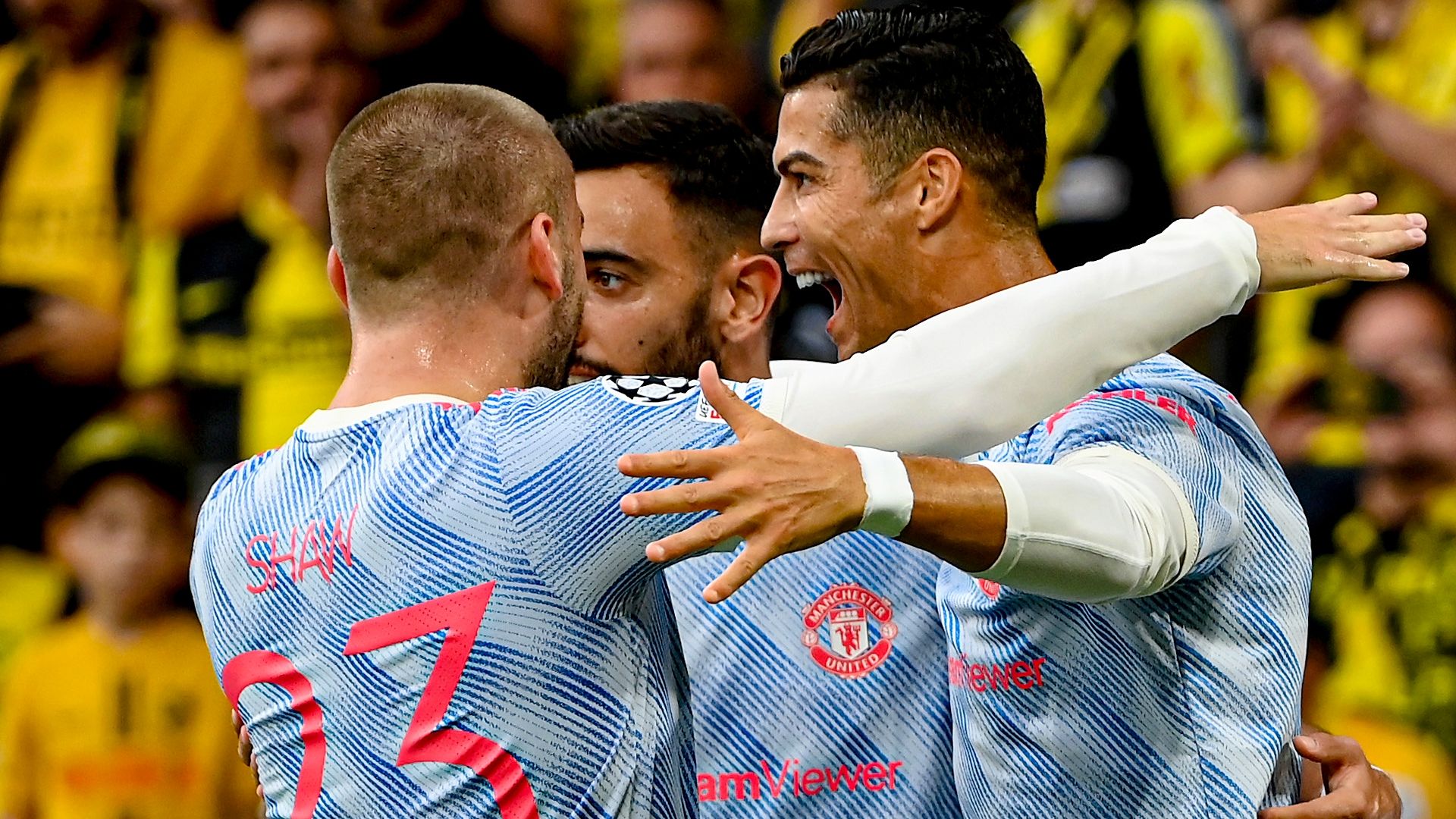 Luke Shaw Ronaldo Bruno Fernandes Manchester United 2021-22