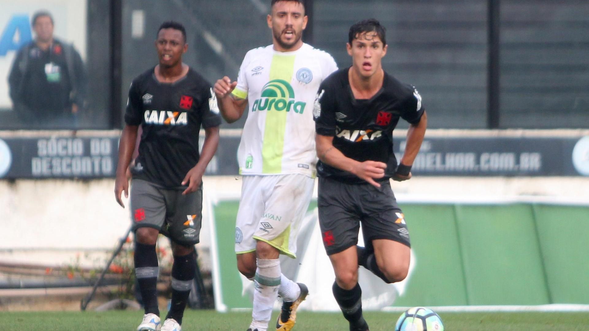 alan ruschel mateus vital chapecoense vasco 30 09 2017